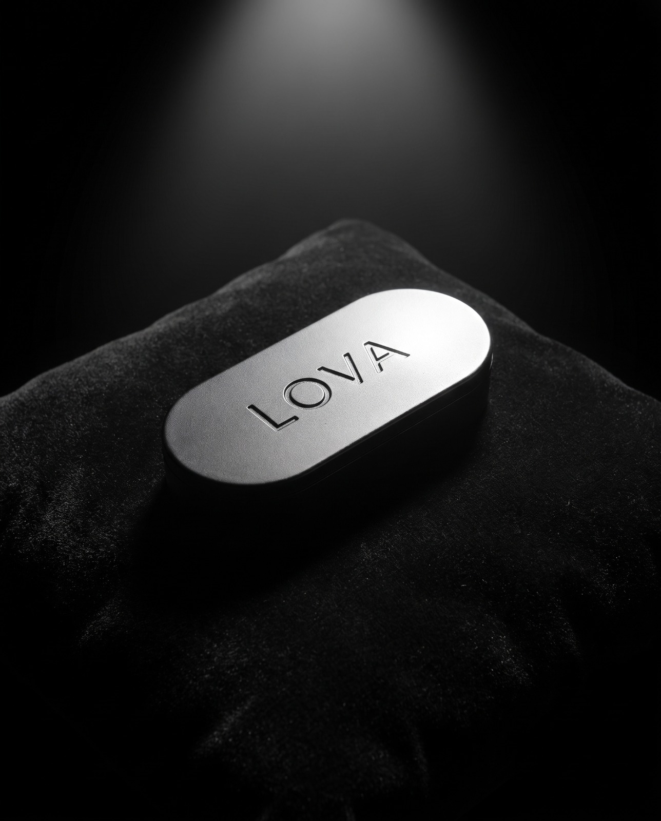 קופסת בושם מוצק LOVA